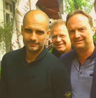 Jörn Follmer mit Pep Guardiola, Spanischer Nationalspieler und Trainer FC Barcelona, FC Bayern München, Manchester City